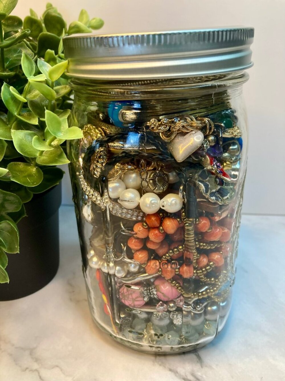 Vintage and Contemporary Mystery Jewelry Jar - Good Condition -20 - Picture 3 of 8